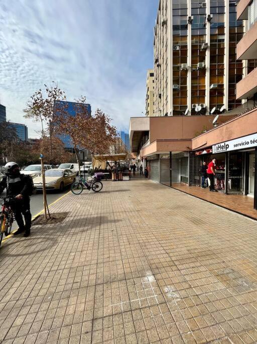 Central Y Comodo Depto En Providencia Santiago Exterior photo